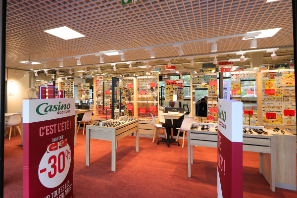 aménagement espace magasin optique par initium