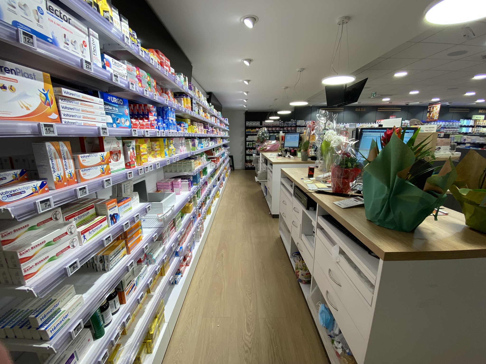 Pharmacie - Trois usages, trois configurations distinctes - Initium